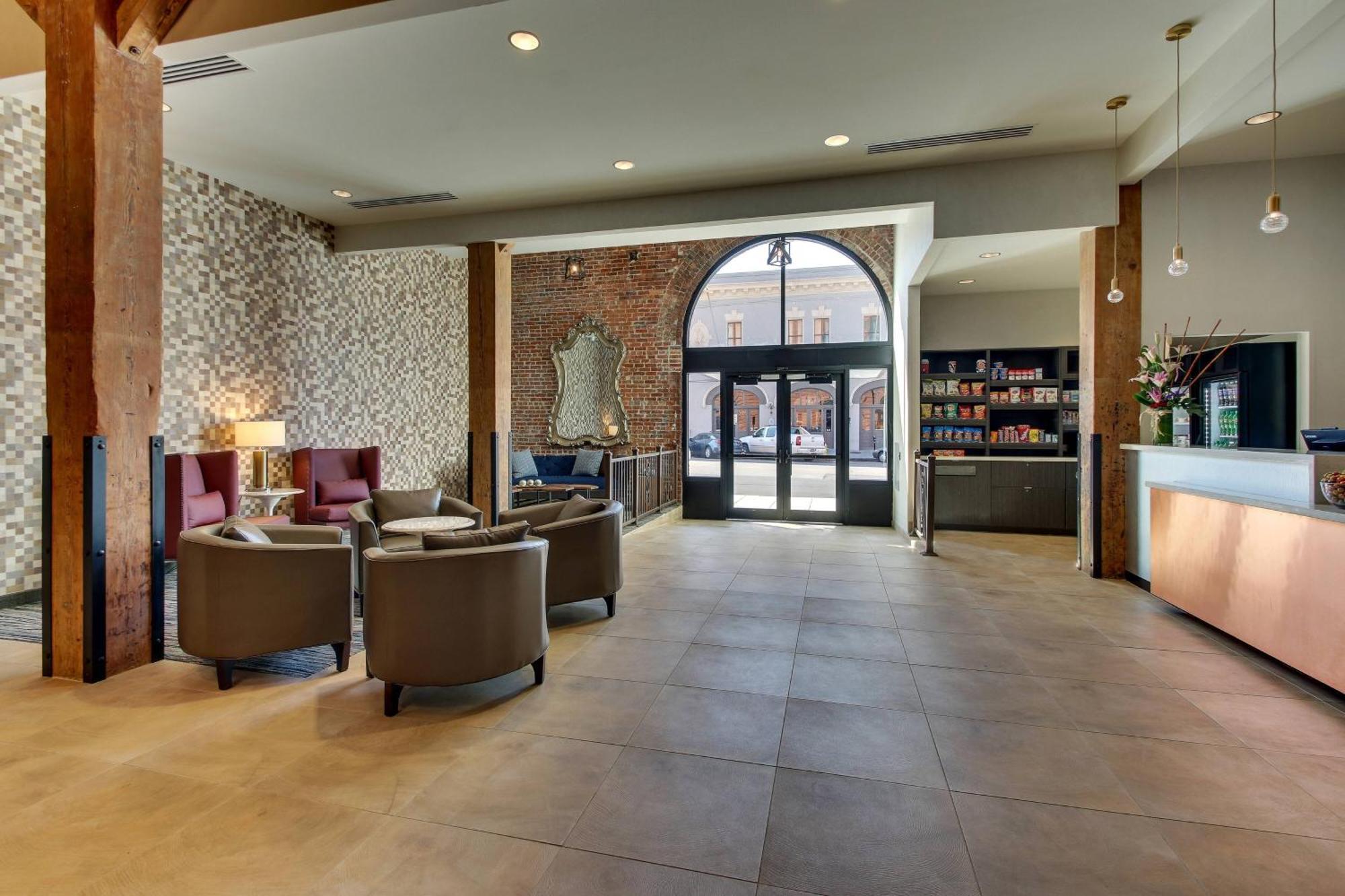 Springhill Suites By Marriott Montgomery Downtown מראה חיצוני תמונה